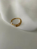 Luna Pearl Wave Ring